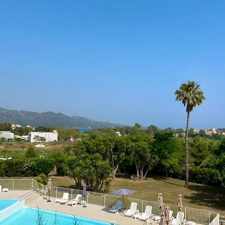 Saint-florent Vue Piscine *